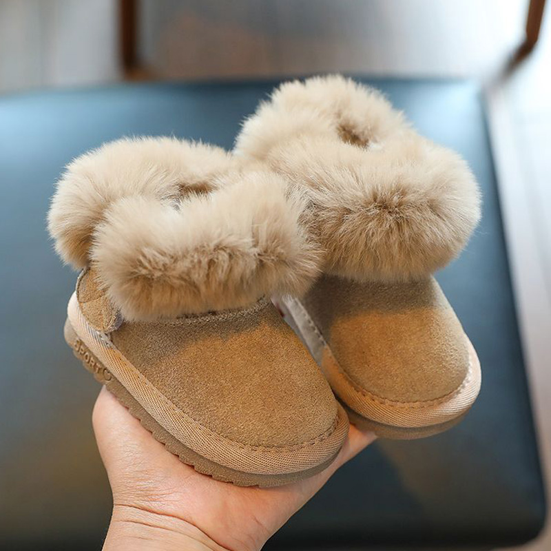 Baby Product Brand - 幼児毛皮スノーブーツ幼児ベビー冬暖かいソフトぬいぐるみブーティ男の子女の子クラシックブランドデザインスリッポン毛皮のようなボタブーツ